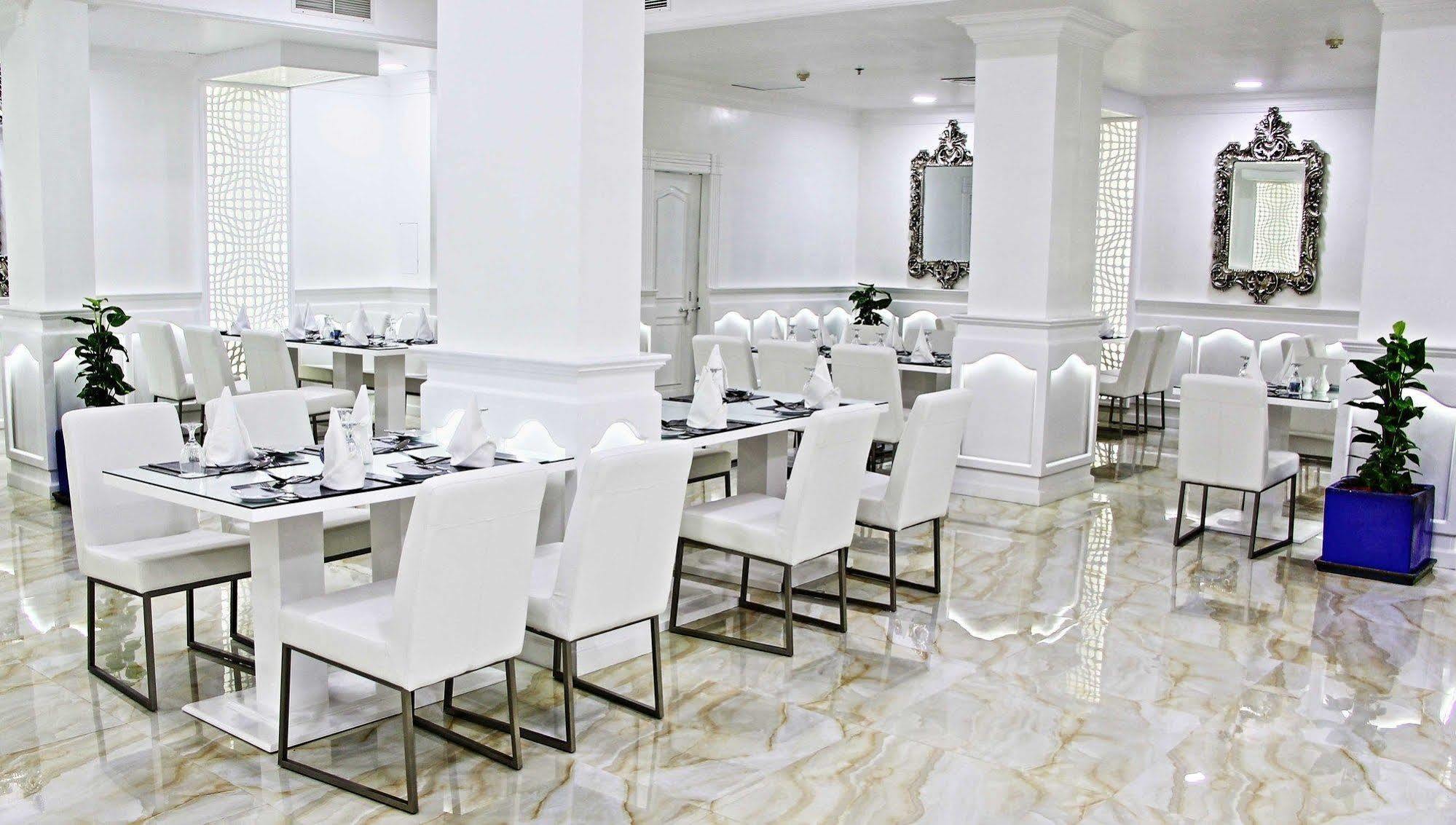 Bahrain International Hotel Manama Zewnętrze zdjęcie